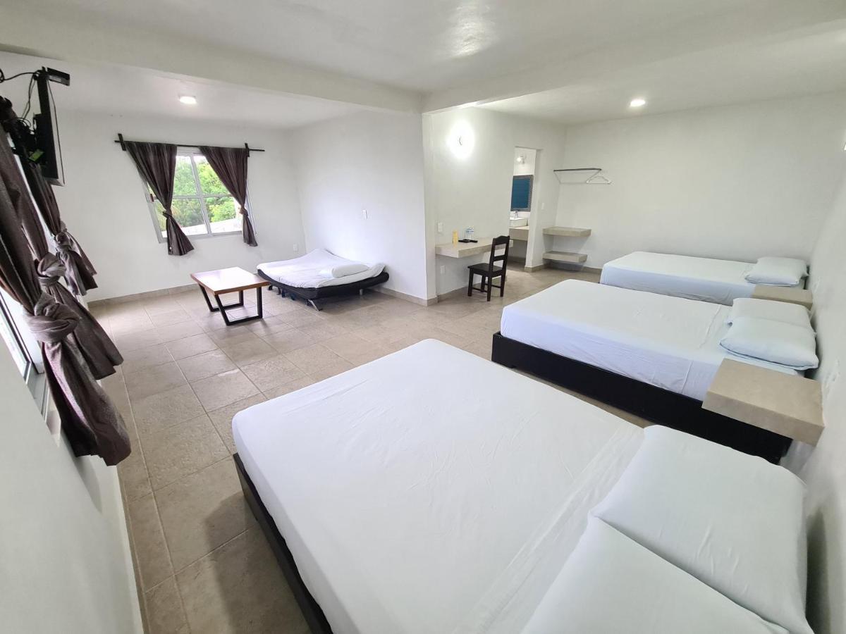 Vista Laguna Hotel