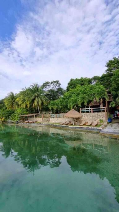 Santuario Lake Front Oasis *