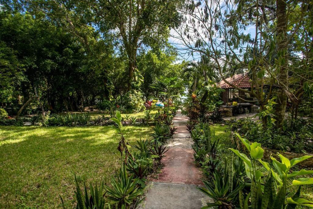 Villa Santuario Lake Front Oasis