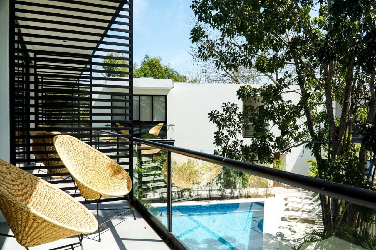 Azure Luxury Apartment *