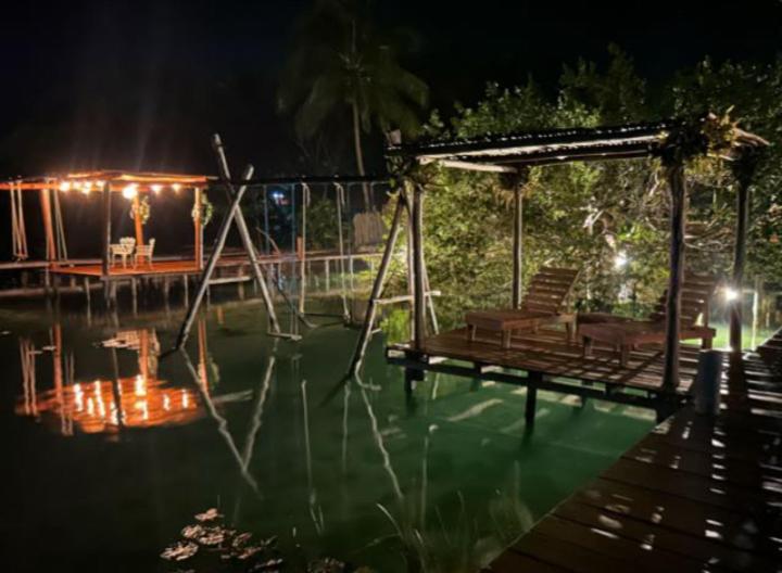 Bego's Lagoon House. Free Kayaks And Bikes Apartamento