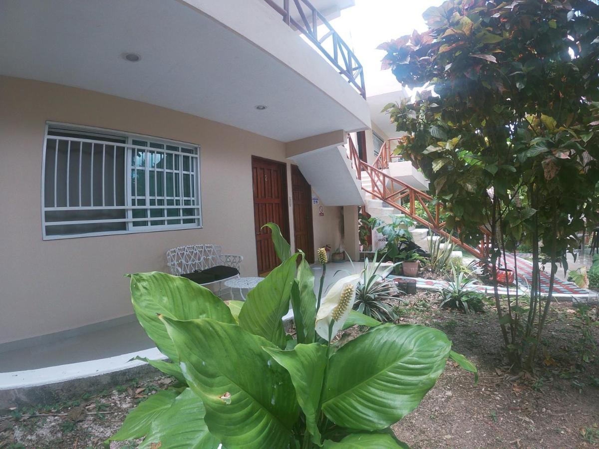 Karalv * Bacalar