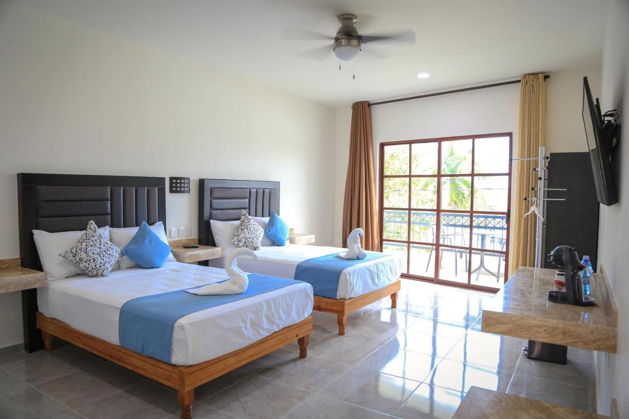 Alux Hotel 3*