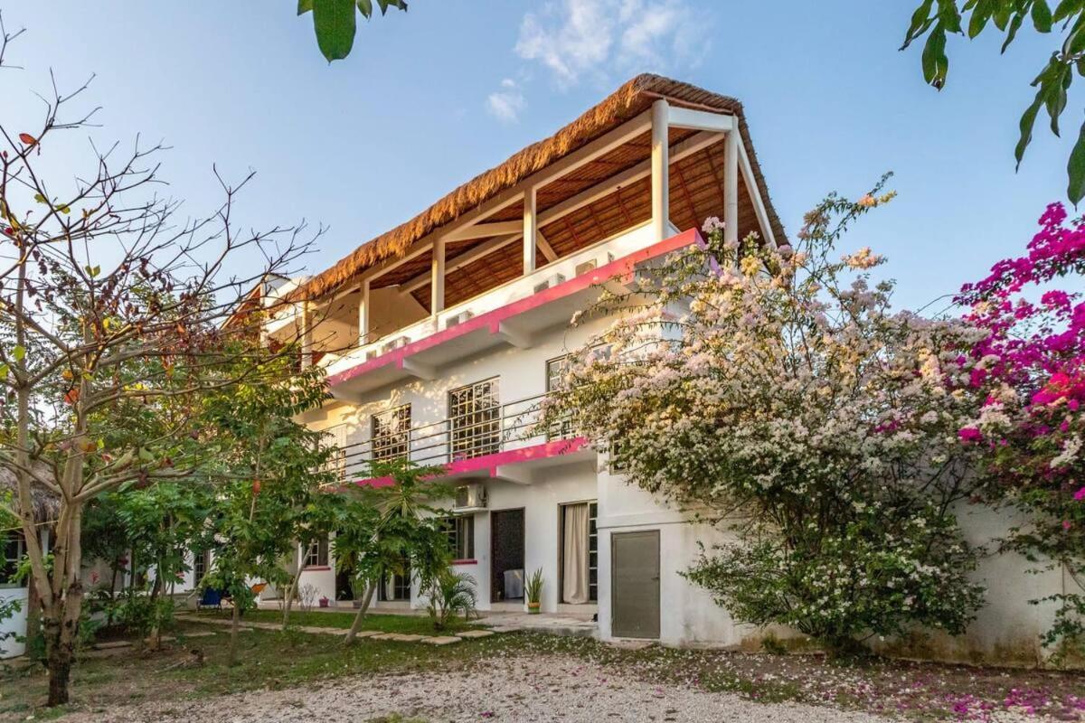 Hotel Casa Bugambilias *