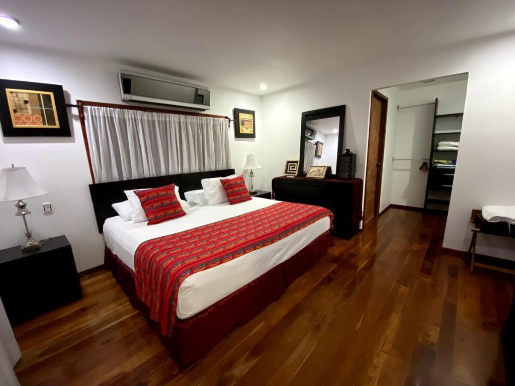 Coras's Place Villa