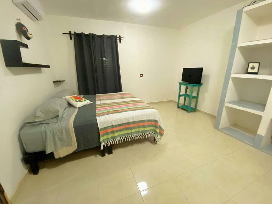 Casa Mondragon Pensión Bacalar