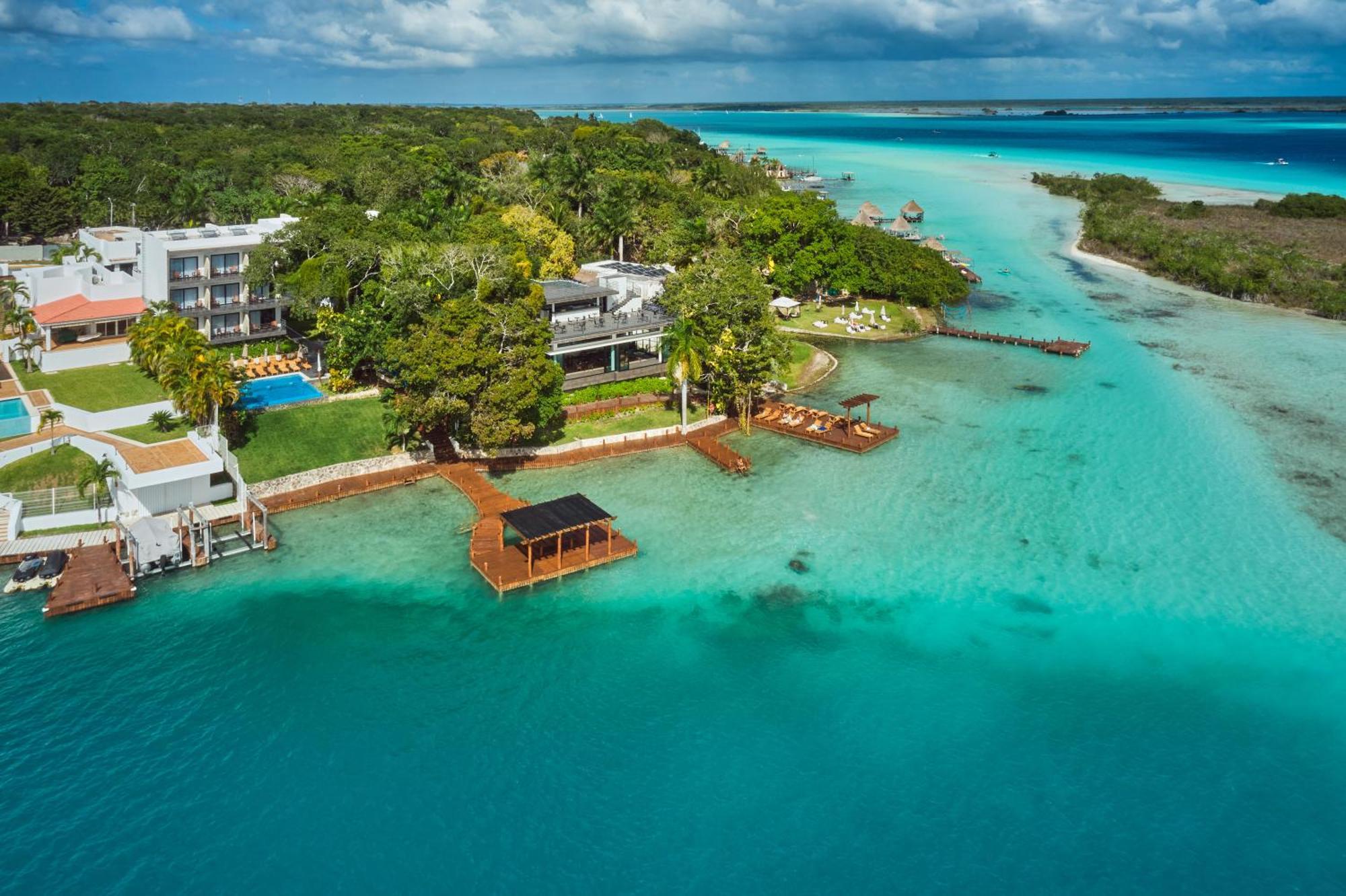 Cristalino Lagoon Front Hotel, Restaurant & Bacalar