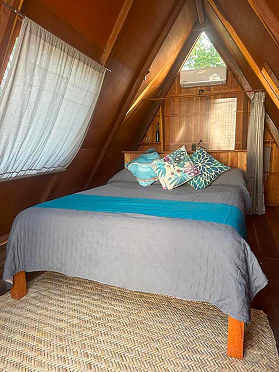 Hotel El Buho Lagoon Bacalar