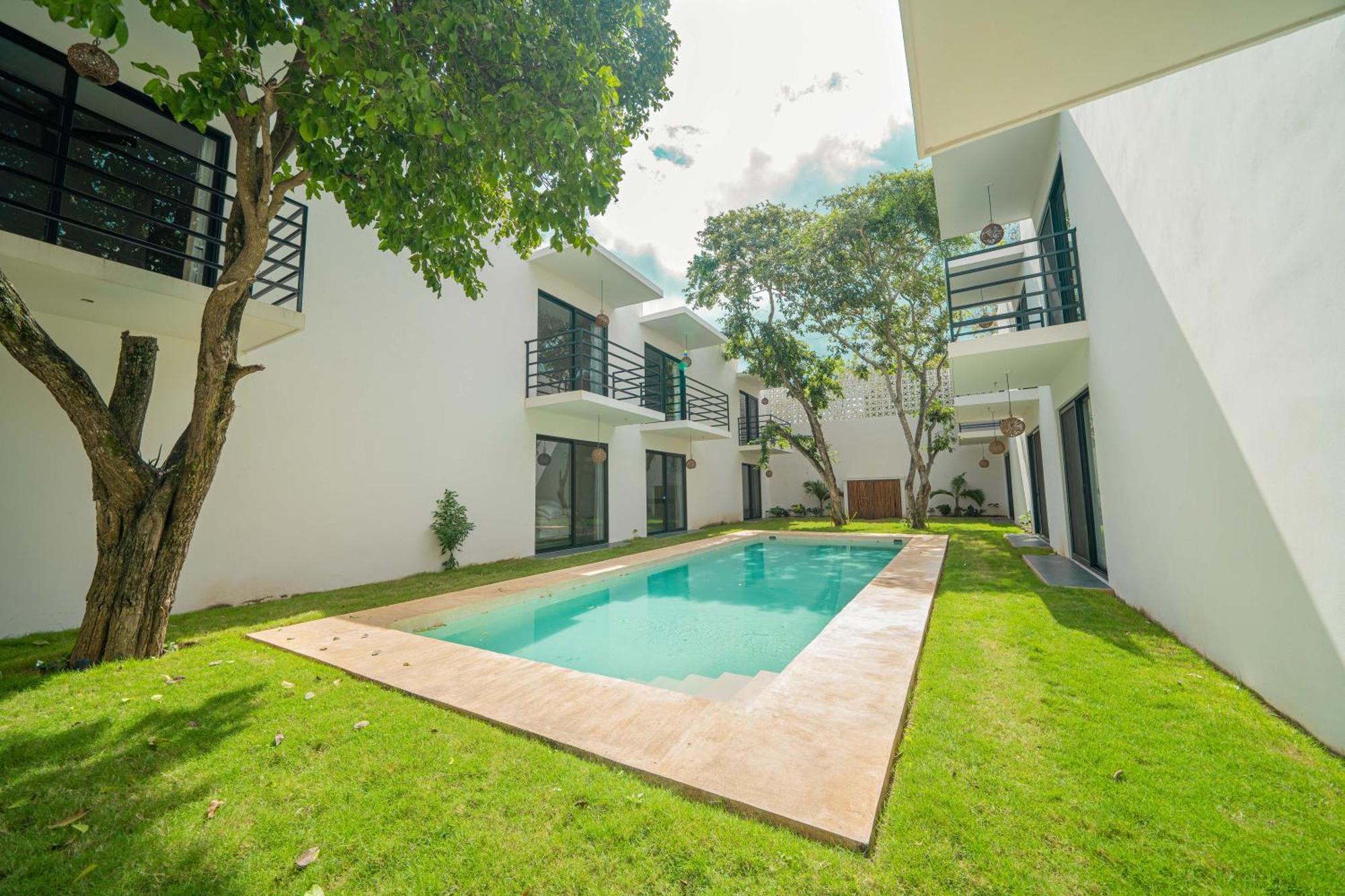 Luna Azul Hotel 3*