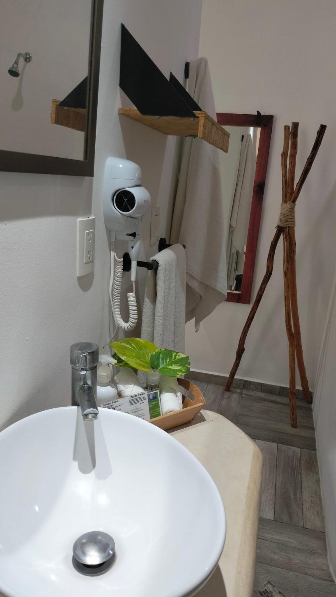 Teki-sha Home&suites