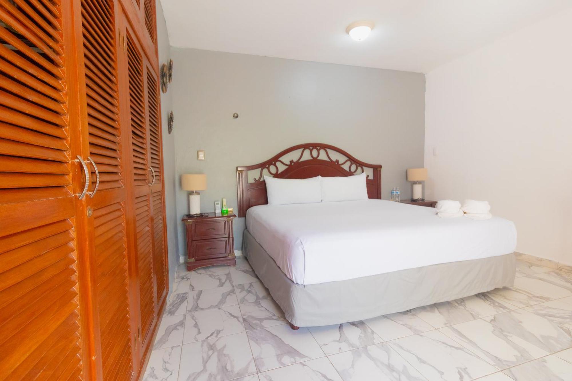 Aknakam Boutique * Bacalar