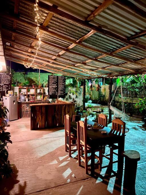Casa Venado, By Jungla *