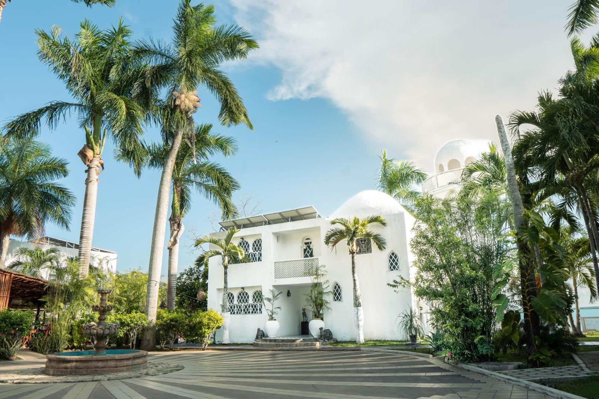 Hotel Casa árabe *