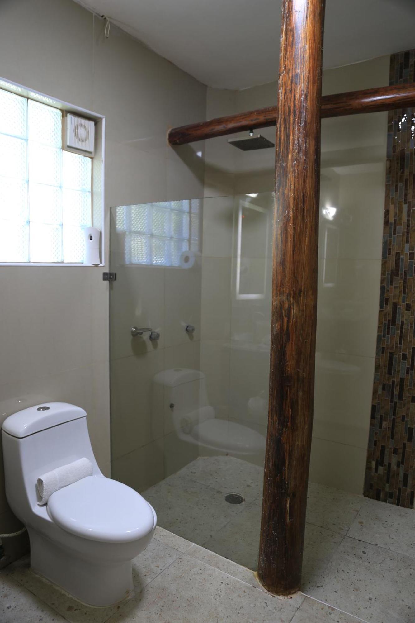Aluxes Hotel 3*