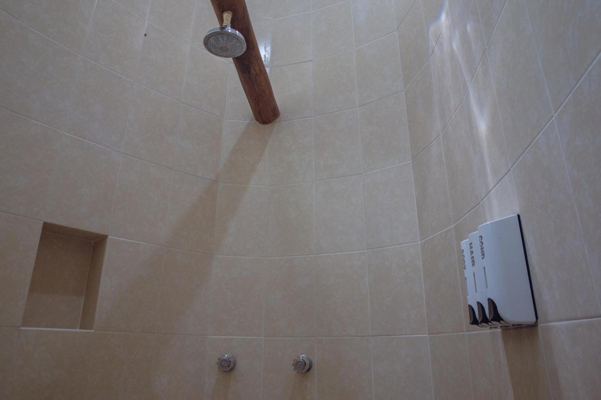 Aluxes Hotel 3*