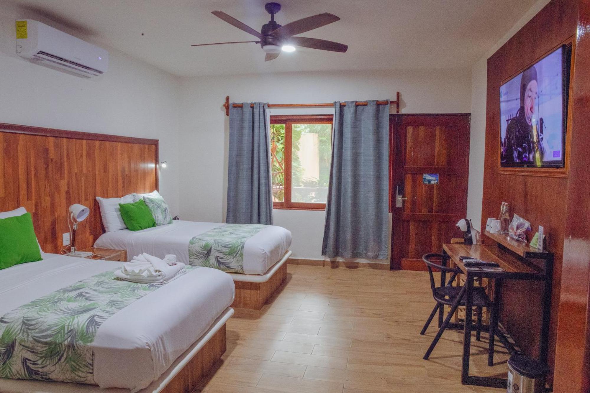 Hotel Aluxes