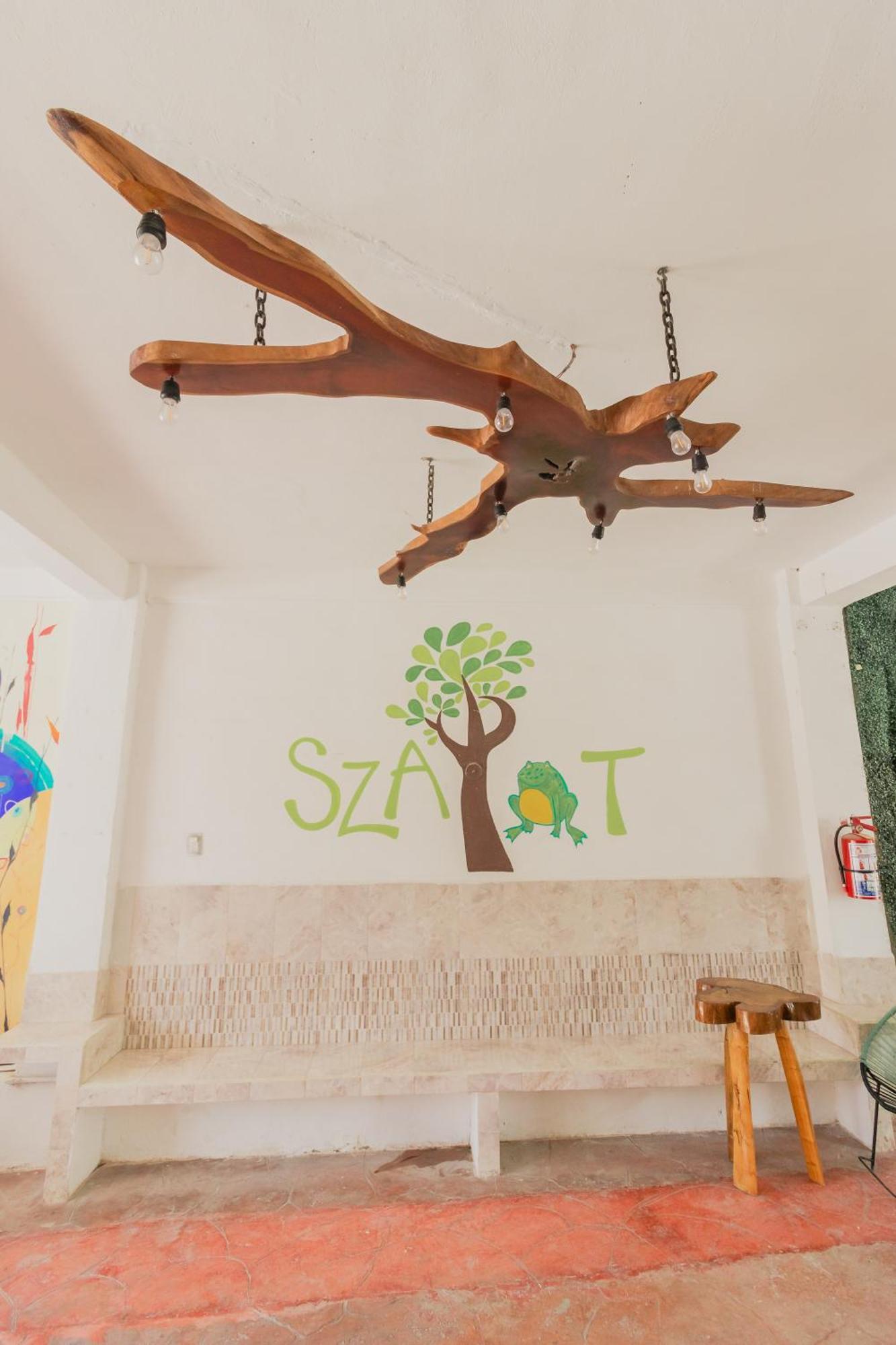 Szapot Hotel