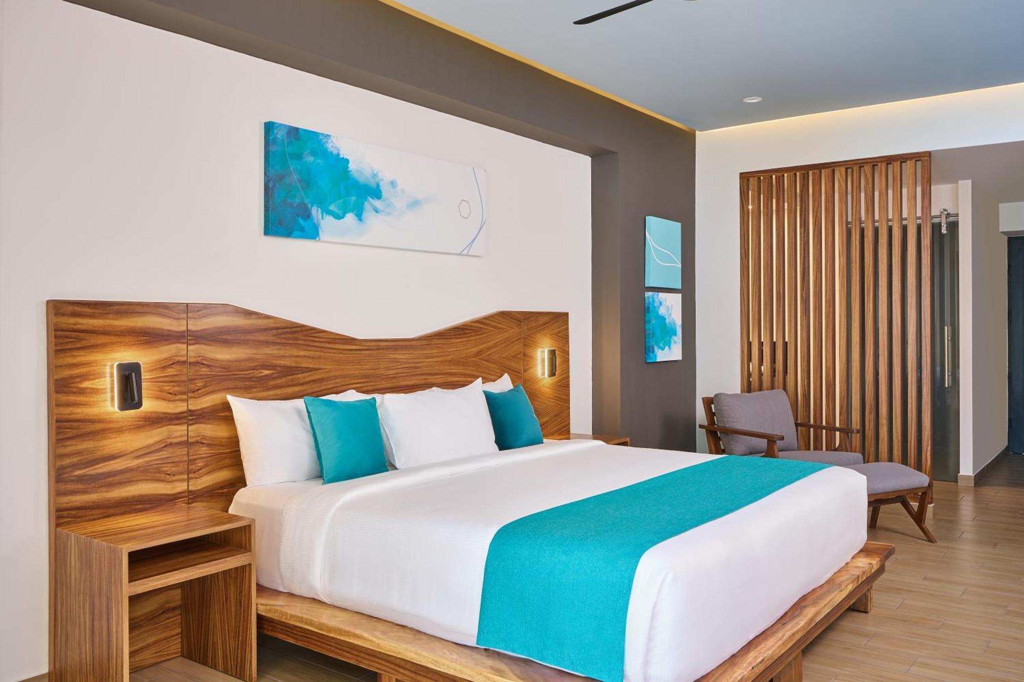 Cristalino Lagoon Front Hotel, Restaurant & Bacalar