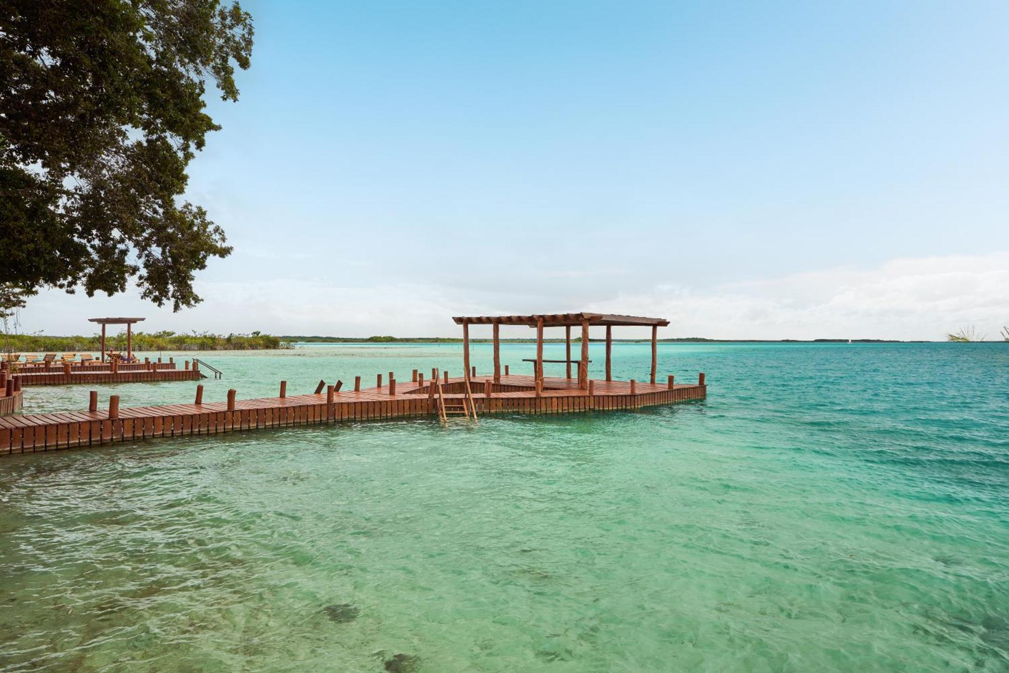 Cristalino Lagoon Front Hotel, Restaurant & 5*