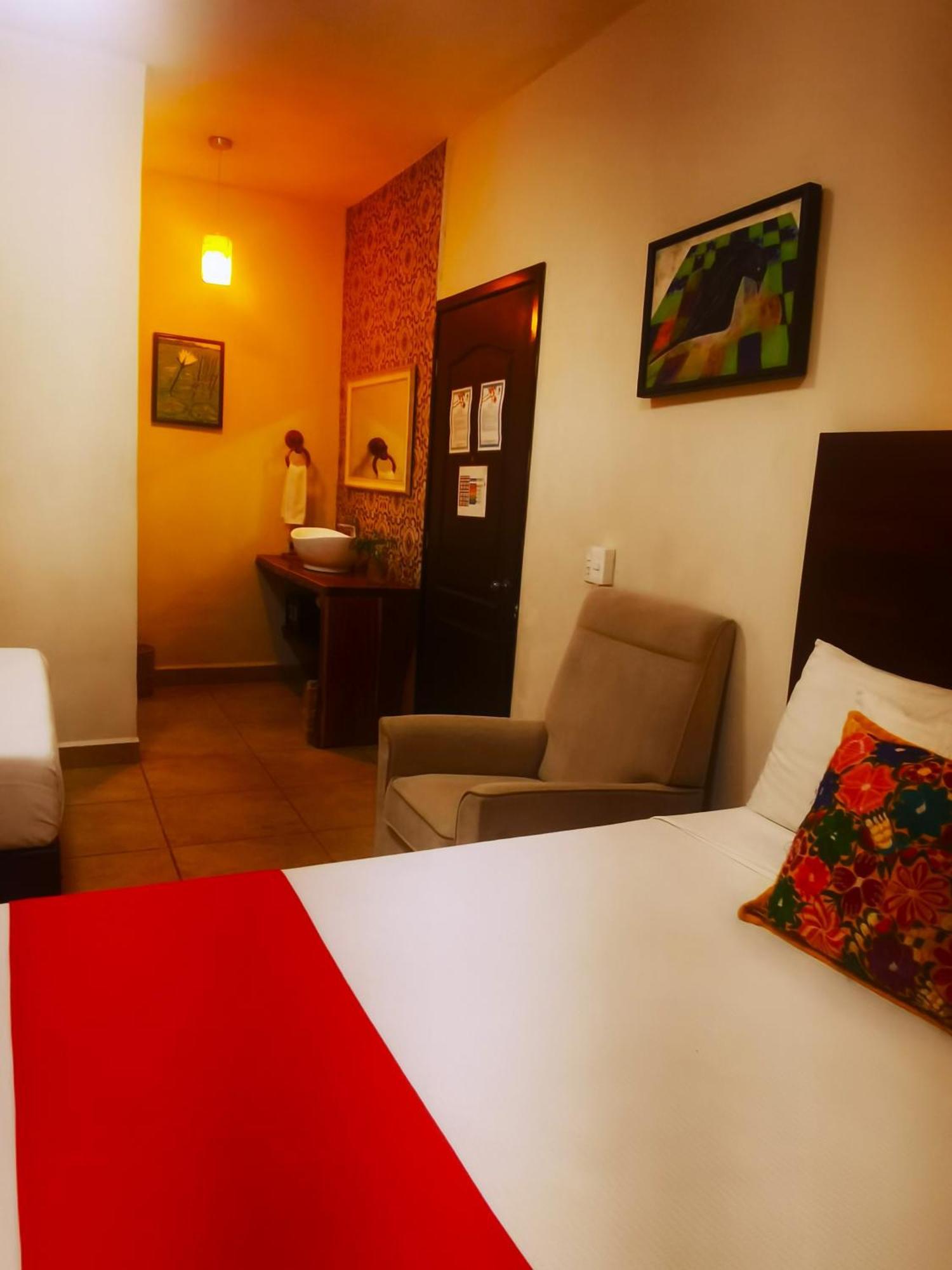 Hotel El Roble *