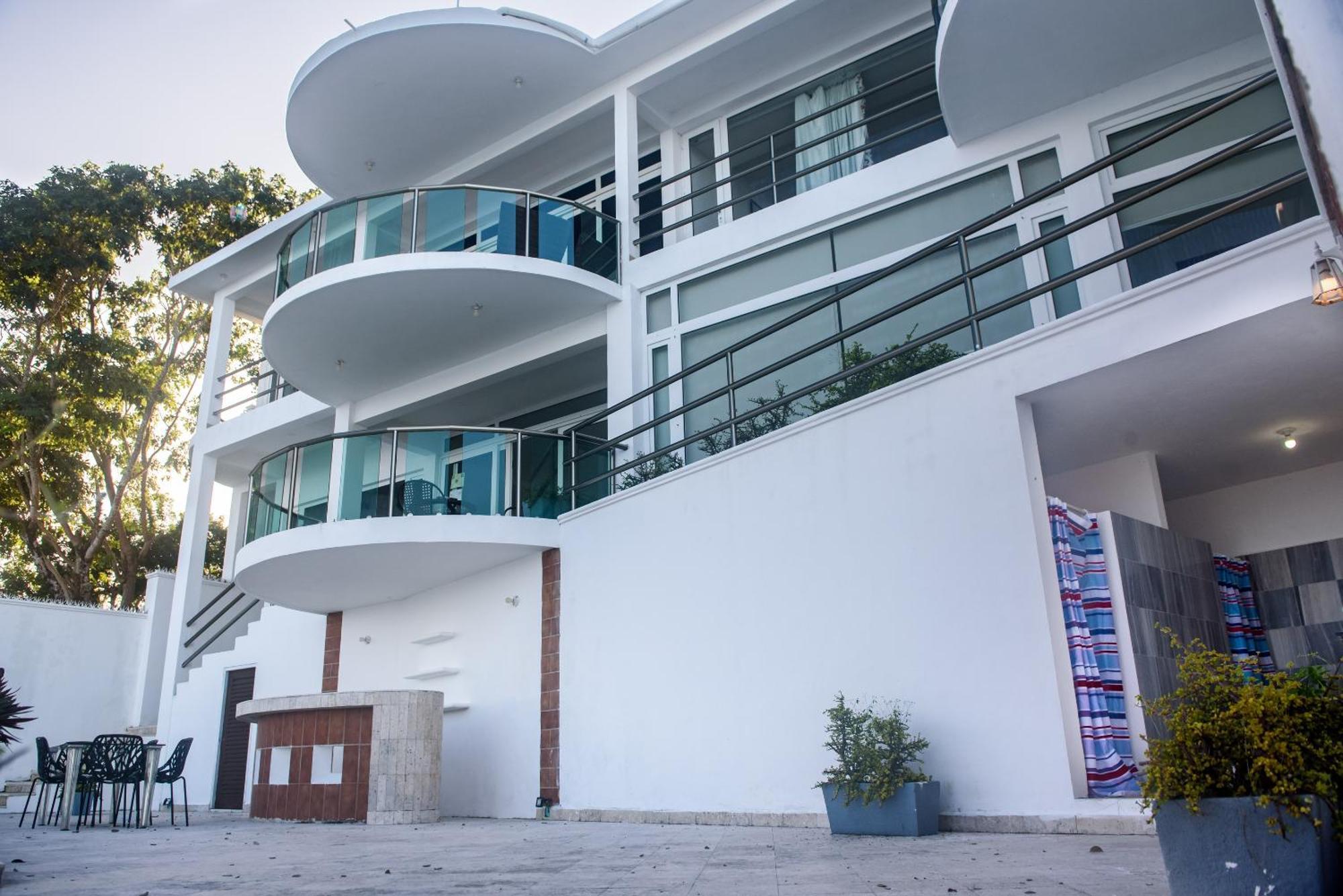 Casa *