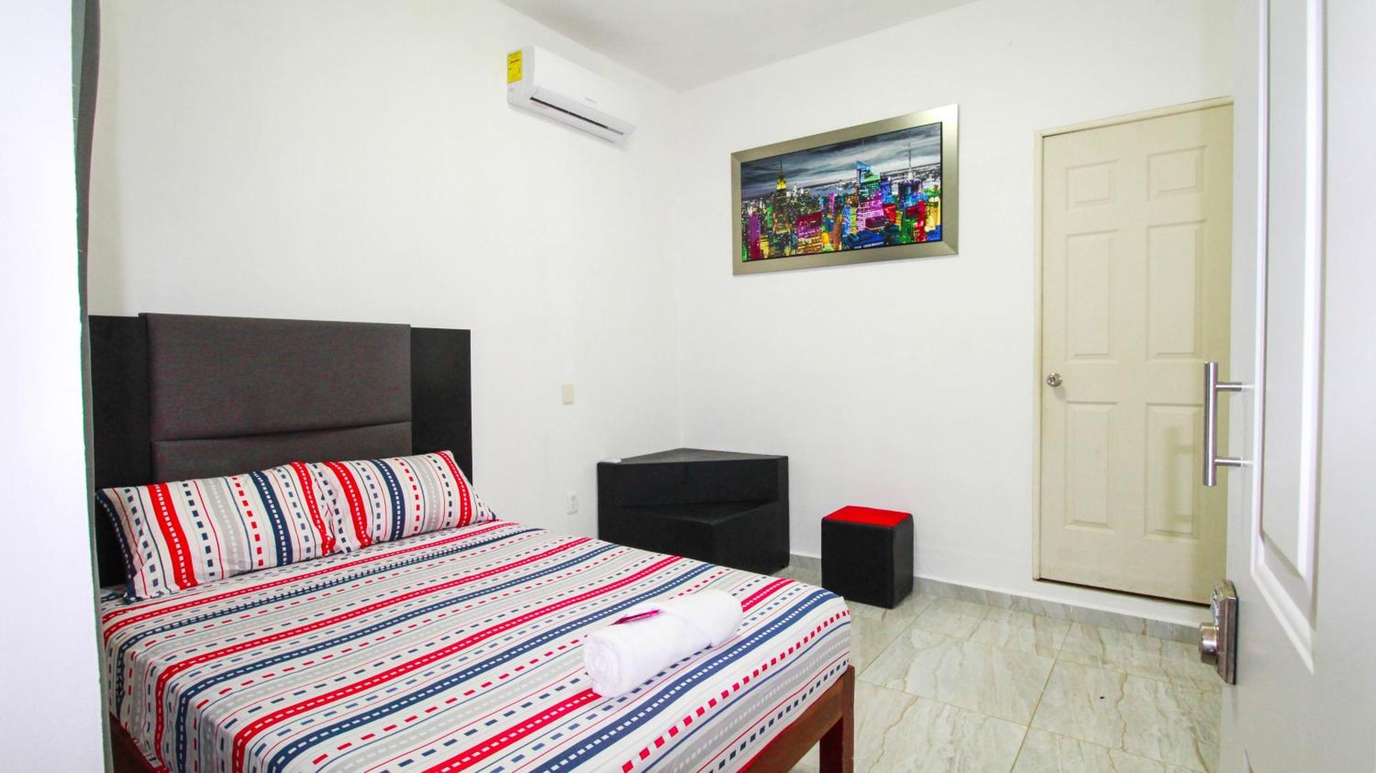Hotel Vias Maya *