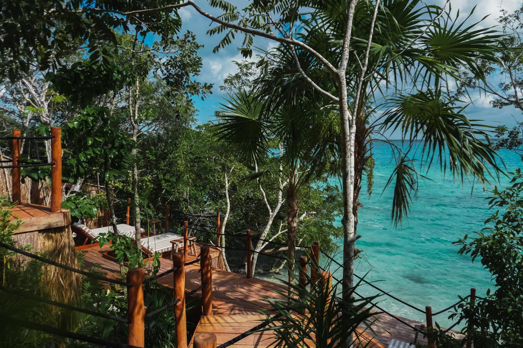 Hotel Naya Lagoon Front
