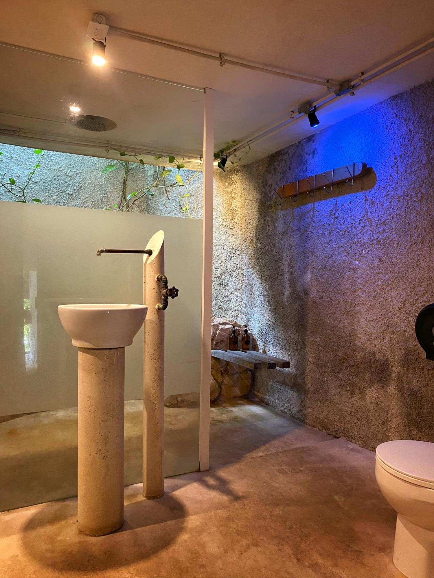 Elmar Hostal