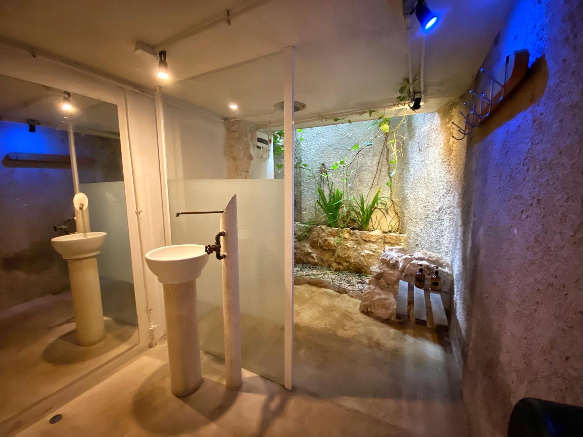 Elmar Hostal Bacalar
