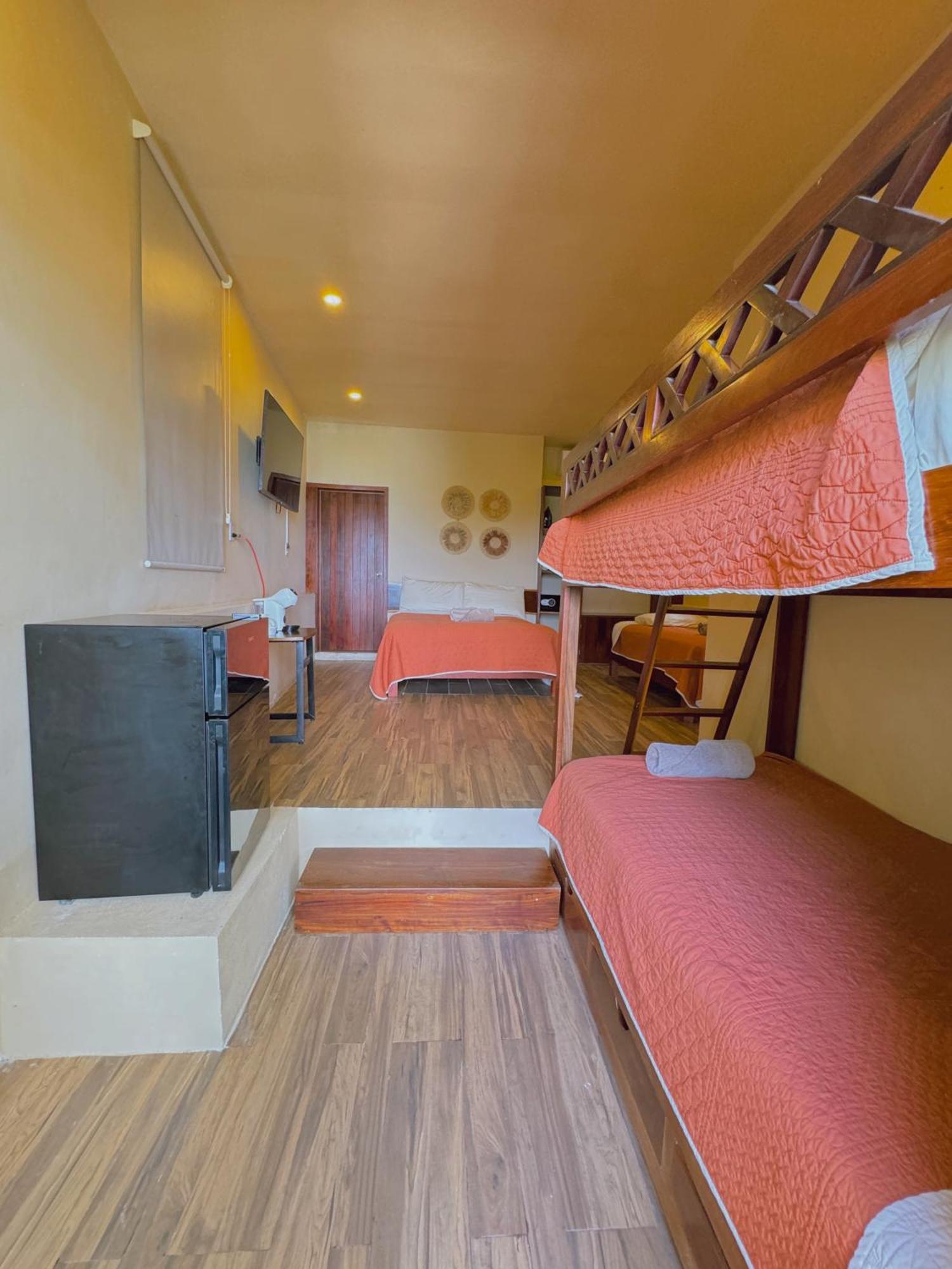 Mandarina Hotel