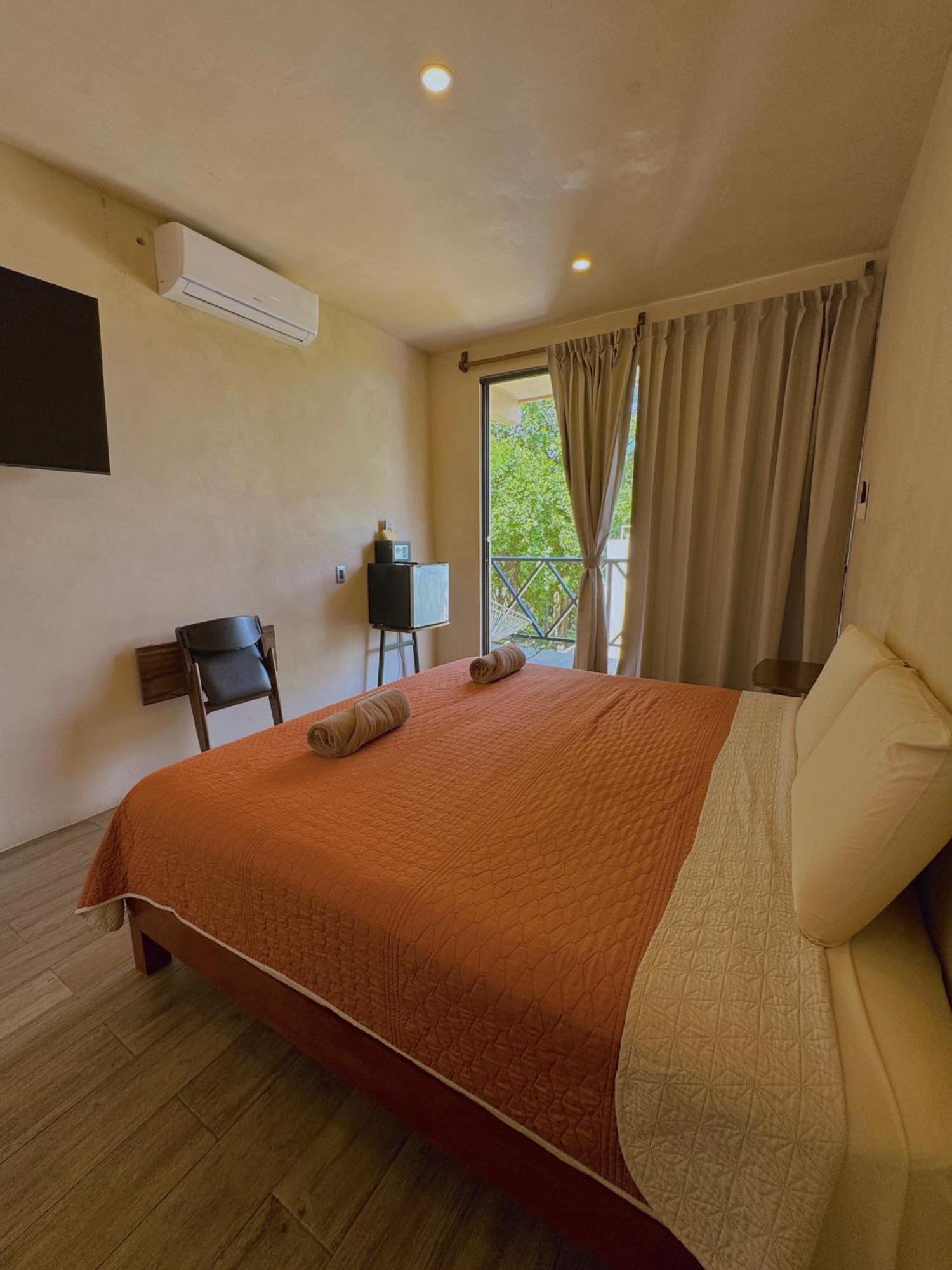 Hotel Mandarina