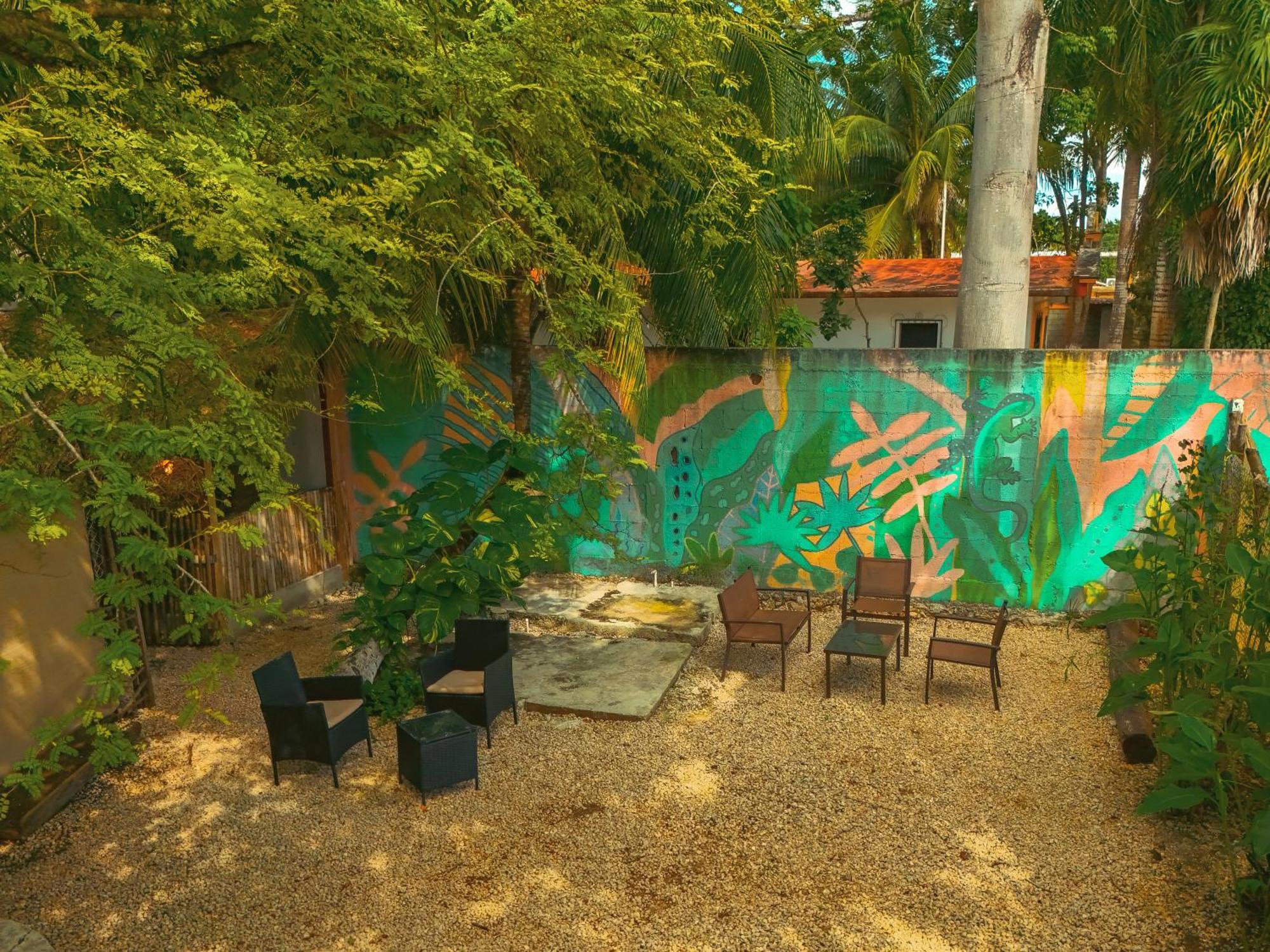 Hotel Casa Arte Garden - Free Bikes Bacalar