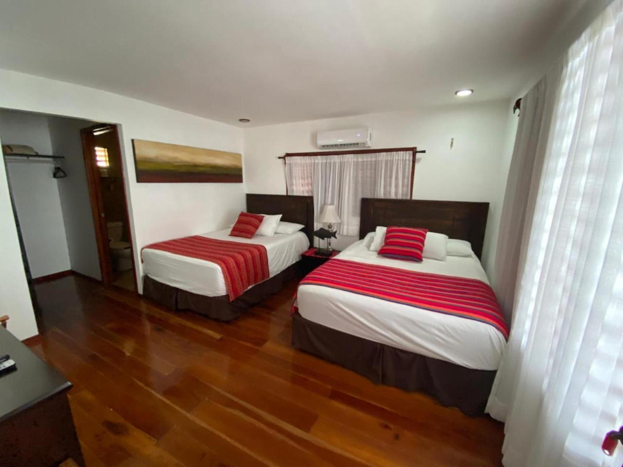 Apartment Coras Place Lagoon Front *