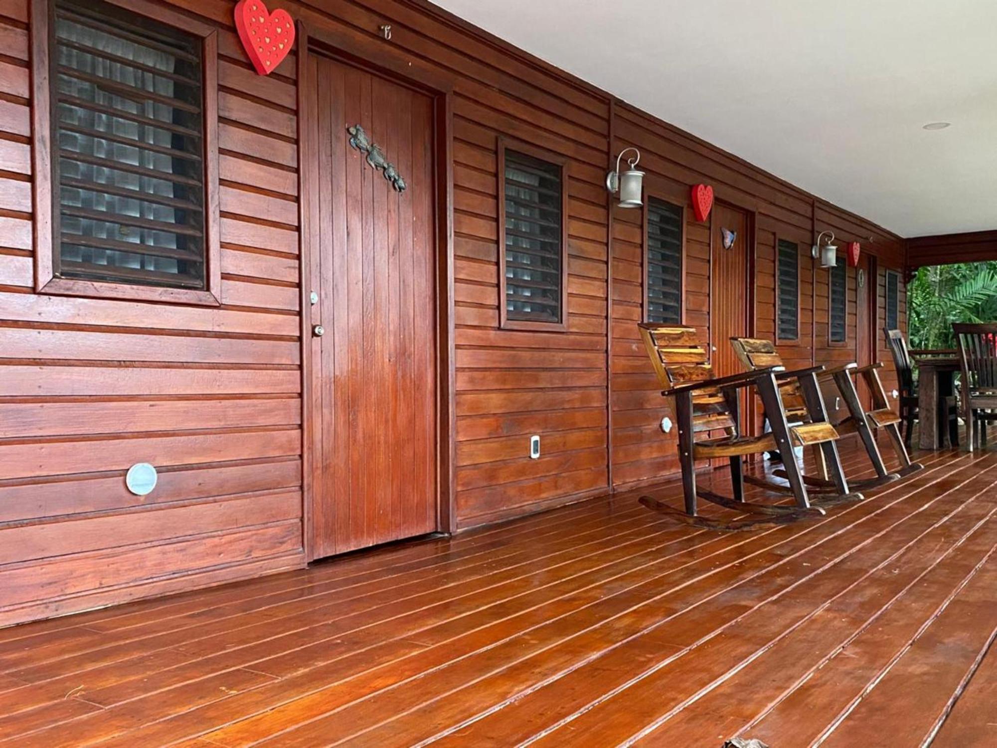 Coras Place Lagoon Front * Bacalar
