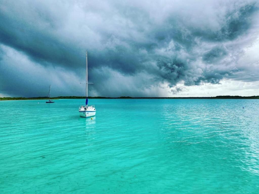 Waterfront Design Eco-villa & Great Wifi Bacalar