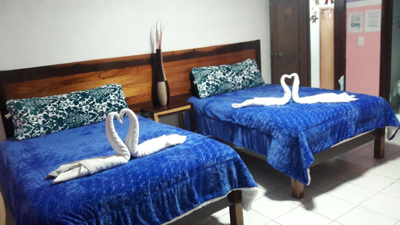 Hotel Lunas *