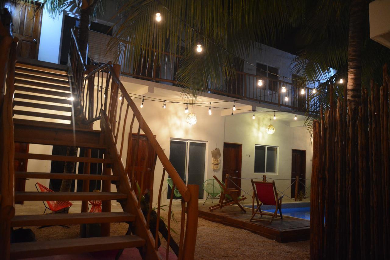 Kairos Hotel