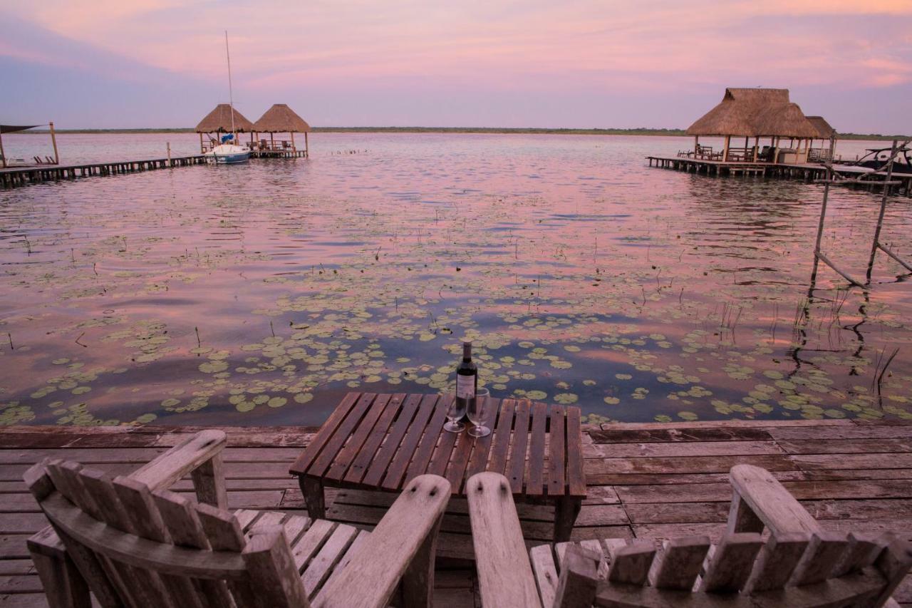Lagoon Front Hut: Daily Cleaning, Bikes & Kayaks! *