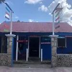 Departamento amueblado céntrico, muy confortable, accesible y con AA