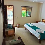Mecate Bacalar Hotel & Dorms
