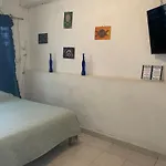 Departamento amueblado céntrico, muy confortable, accesible y con AA
