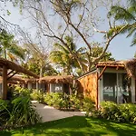 Casa Aakal Lagoon Front
