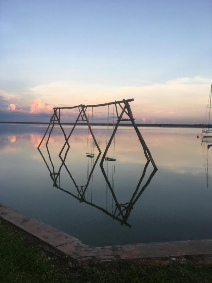 Cayuco Maya Bacalar