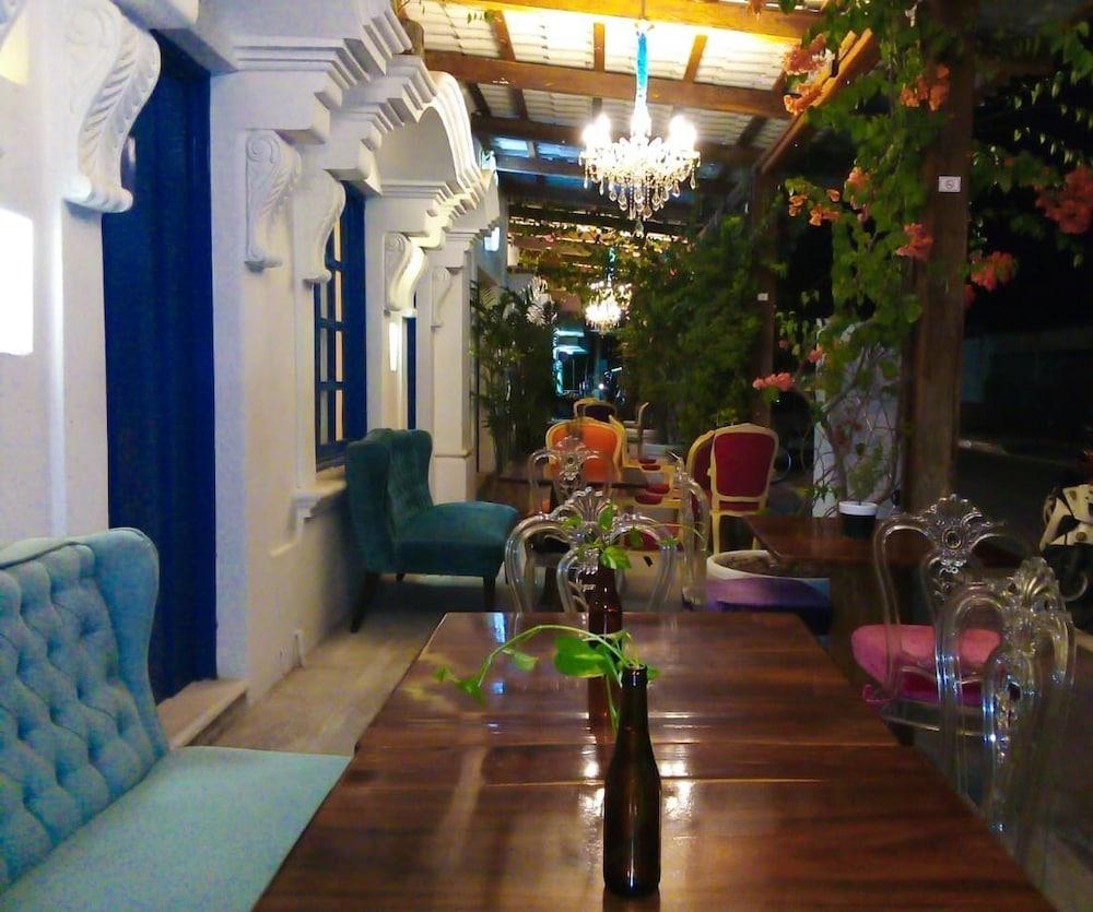 Toto Blue Boutique 4*