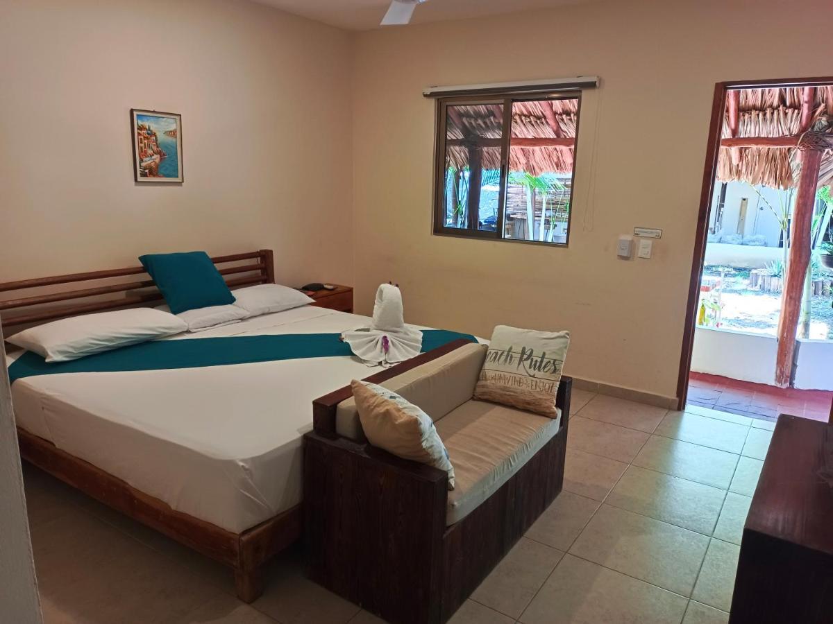 Hotel Mecate & Dorms 2*