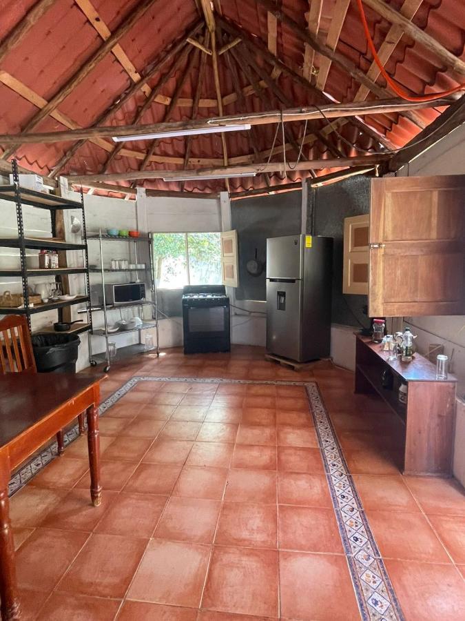 Lagoon House Kinuh Hotel