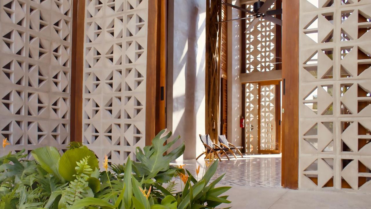 Amainah Adults Only 5*