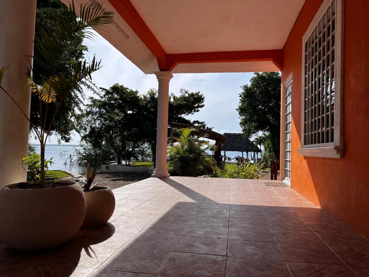 Lagoon House Kinuh