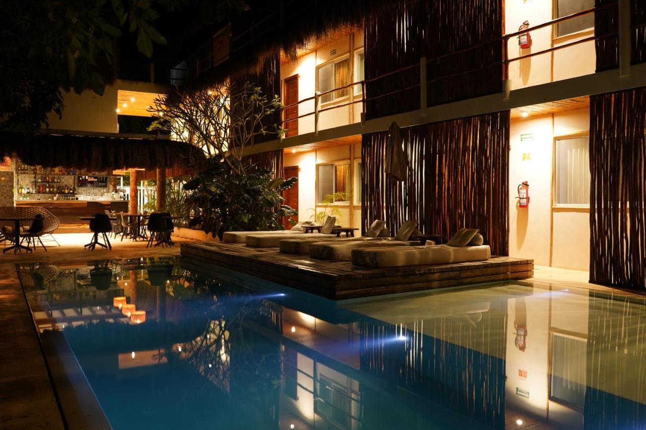 Agam Hotel 4*