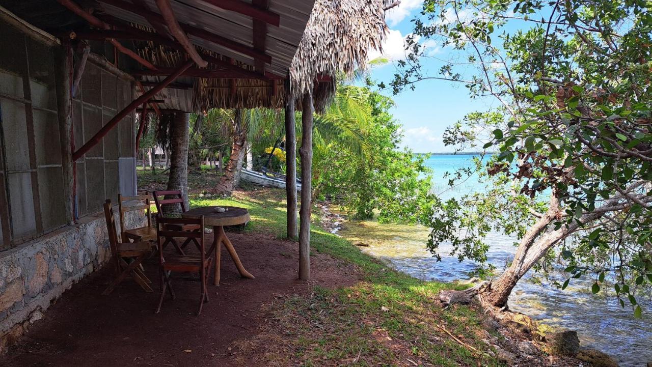 Cayuco Maya * Bacalar